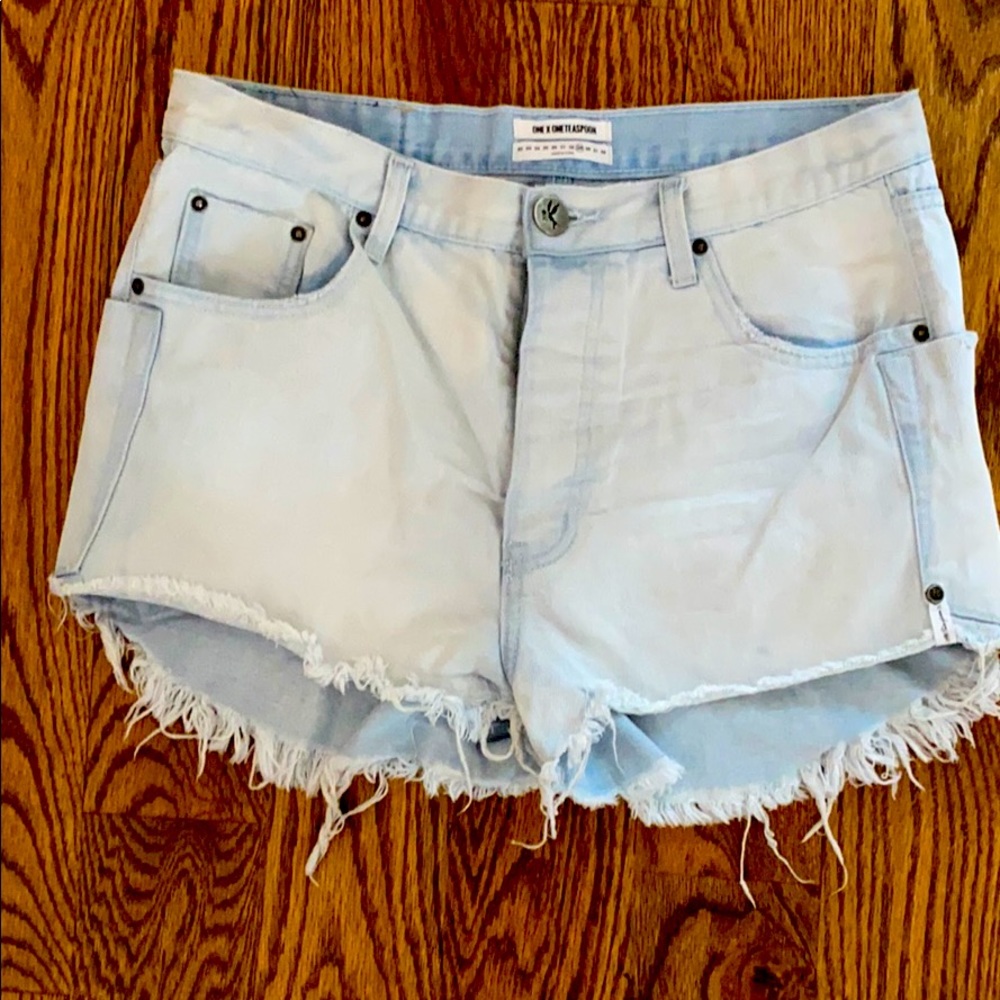 One Teaspoon light shorts